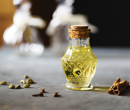 Arganový olej, jeho použití. Je vhodný na vrásky a zralou pleť.