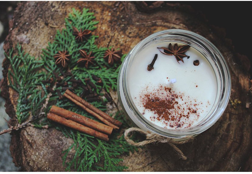 Sójová svíčka-ručně-vyráběná-na-kopečku-perníček-svíška-ve-skle
